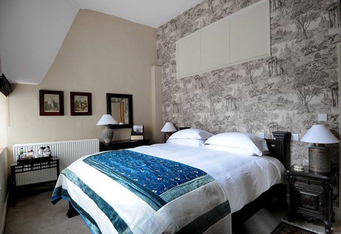 The William Cecil Hotel